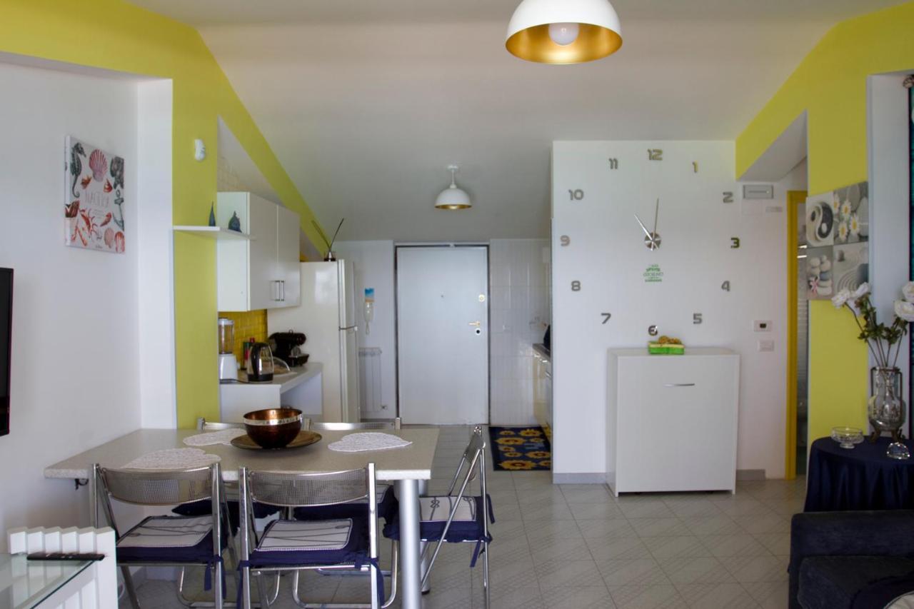 Ferienwohnung La Mansarda Marina di Gioiosa Ionica Exterior foto